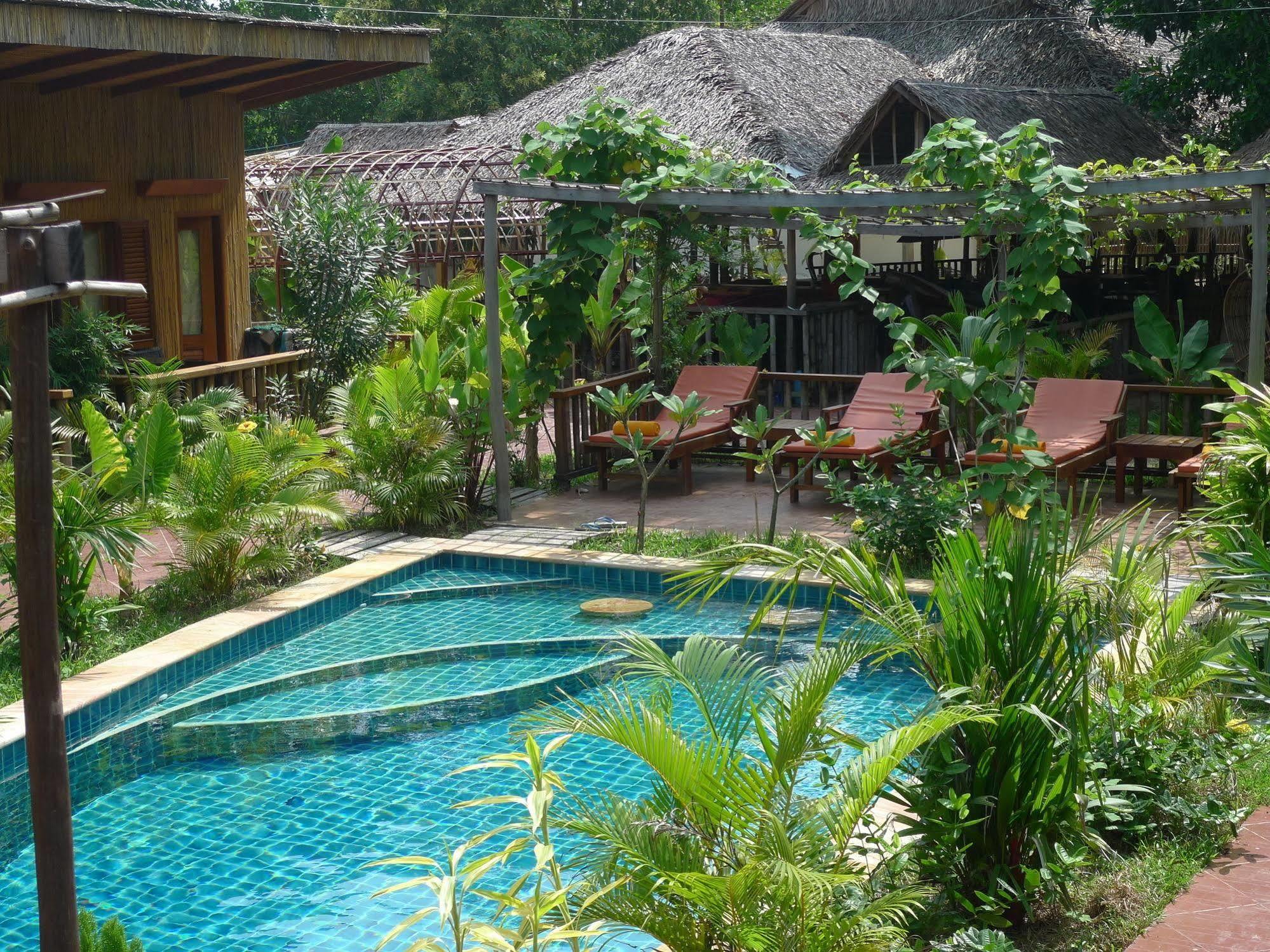 Sok Sabay Resort Sihanoukville Exterior photo